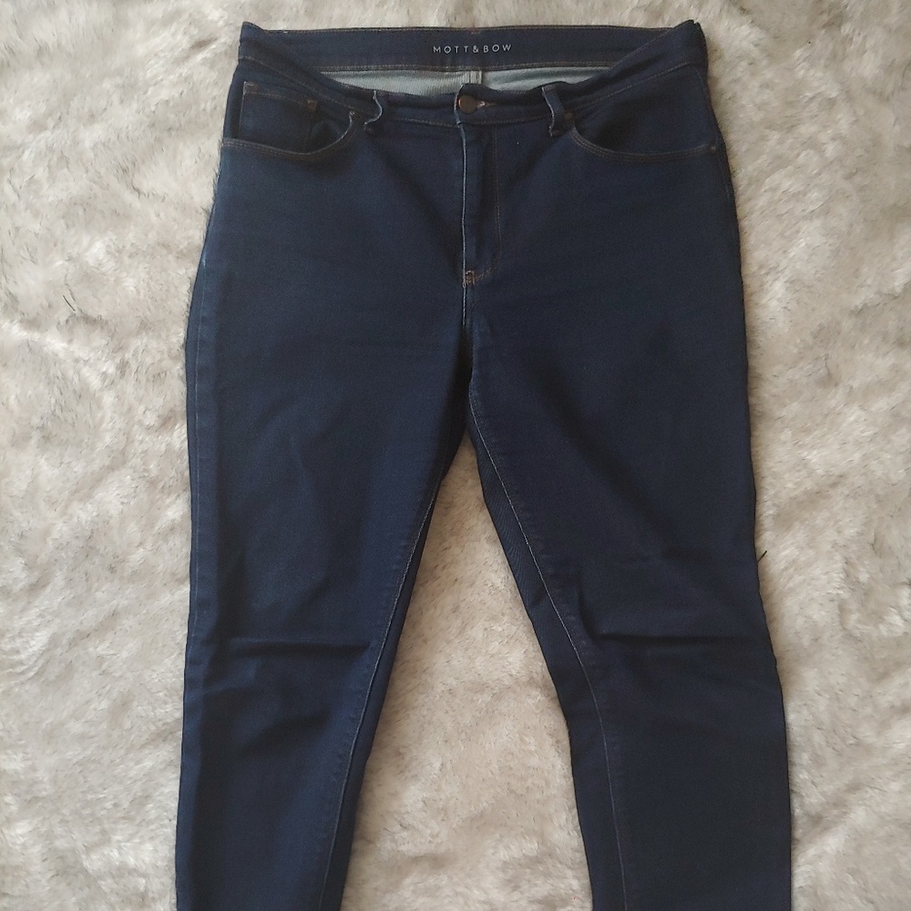 Mott and Bow Mom Jean -- Oliver, Women's Size 32